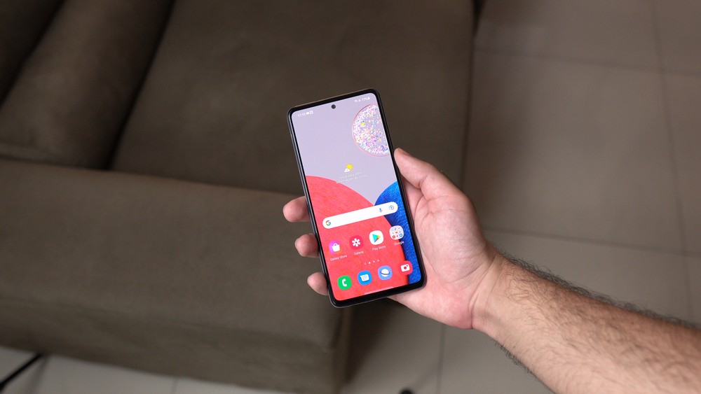 Galaxy A73 vs Galaxy A52s: qual intermediário 5G é o mais premium da  Samsung?