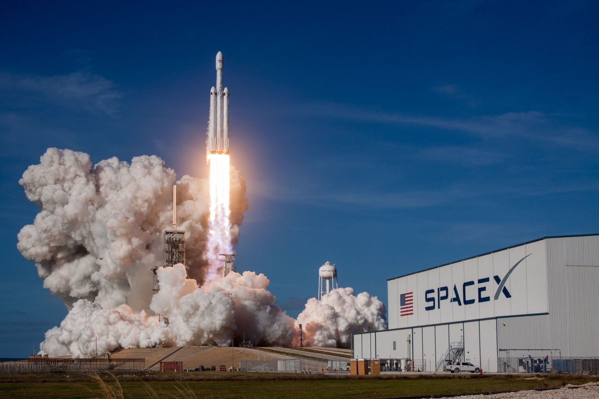 Al, SpaceX! Governo Francs anuncia que vai acelerar produo do seu prprio foguete reutilizvel