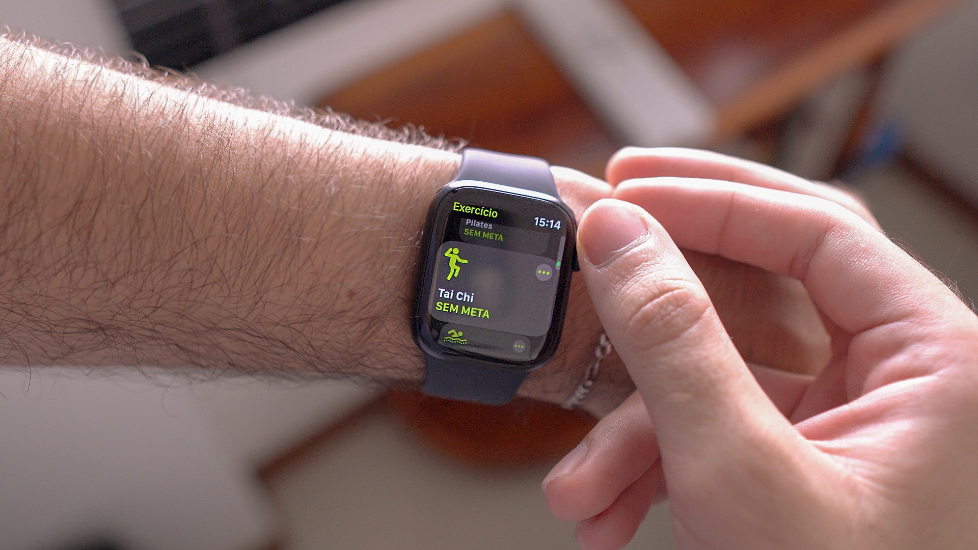 Apple promove apps de saúde e fitness encorajando usuários a se exercitarem com produtos da marca
