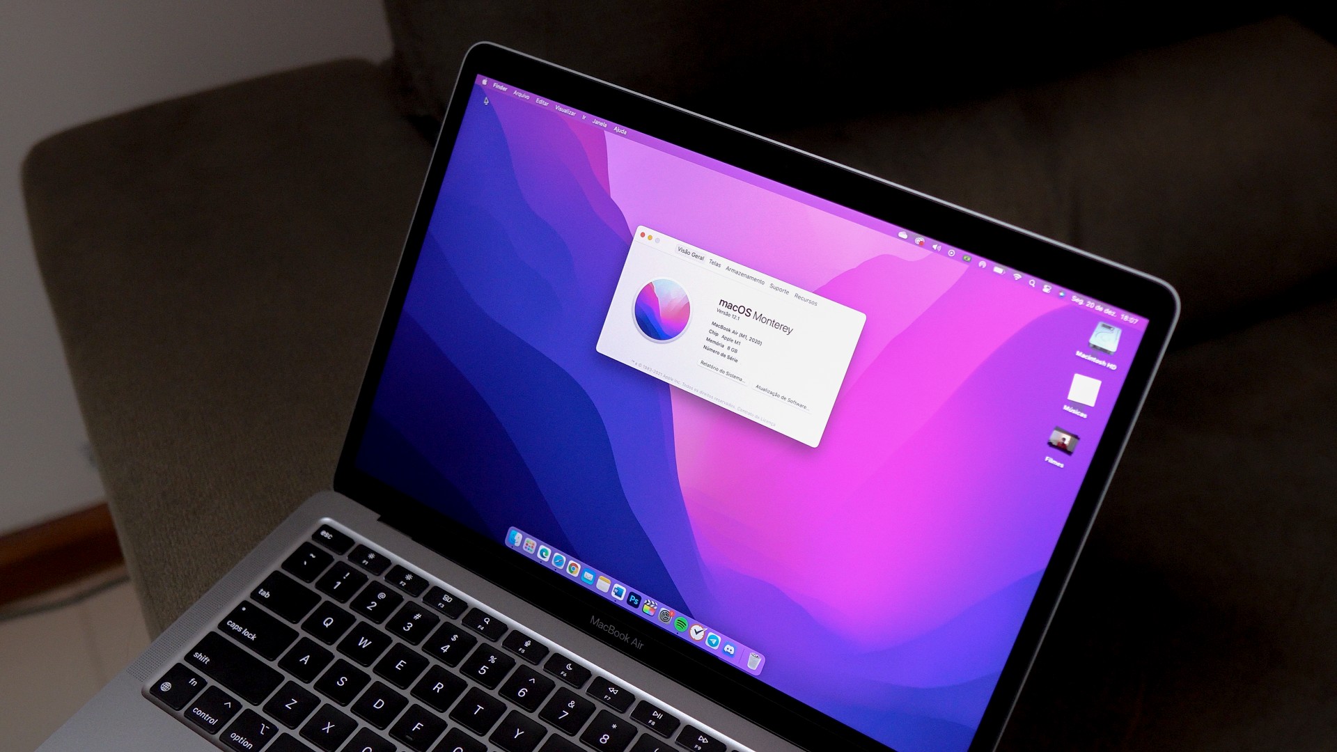 Usurios do Macbook relatam drenagem de bateria aps update para o macOS 12.2
