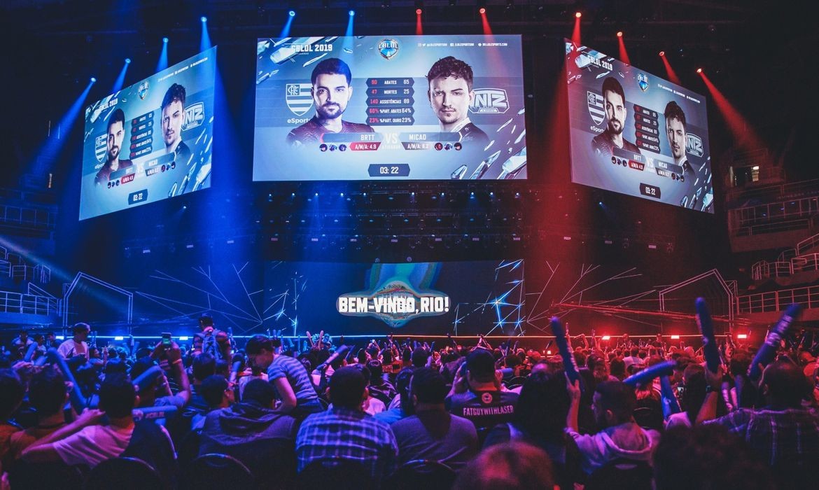 Evo anuncia jogos da edição presencial de 2022, esports