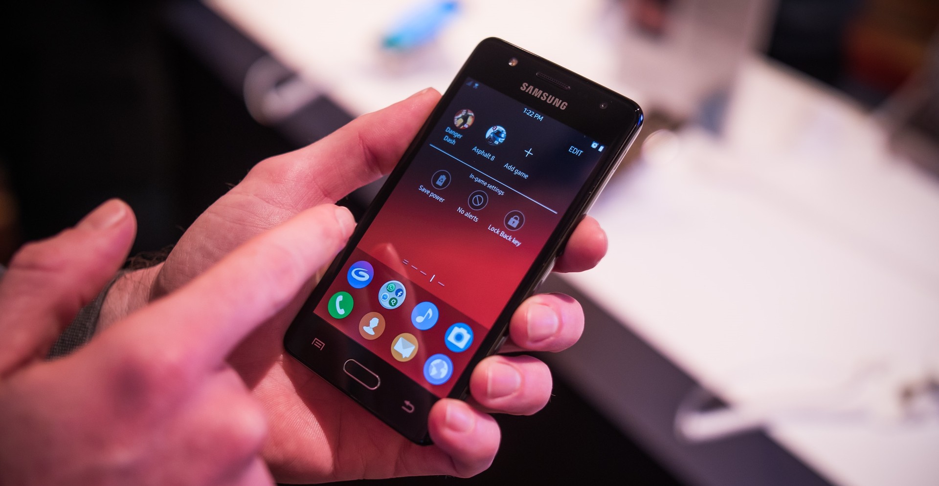 Sem avisar, Samsung encerra a Tizen Store para smartphones que possuem o sistema operacional