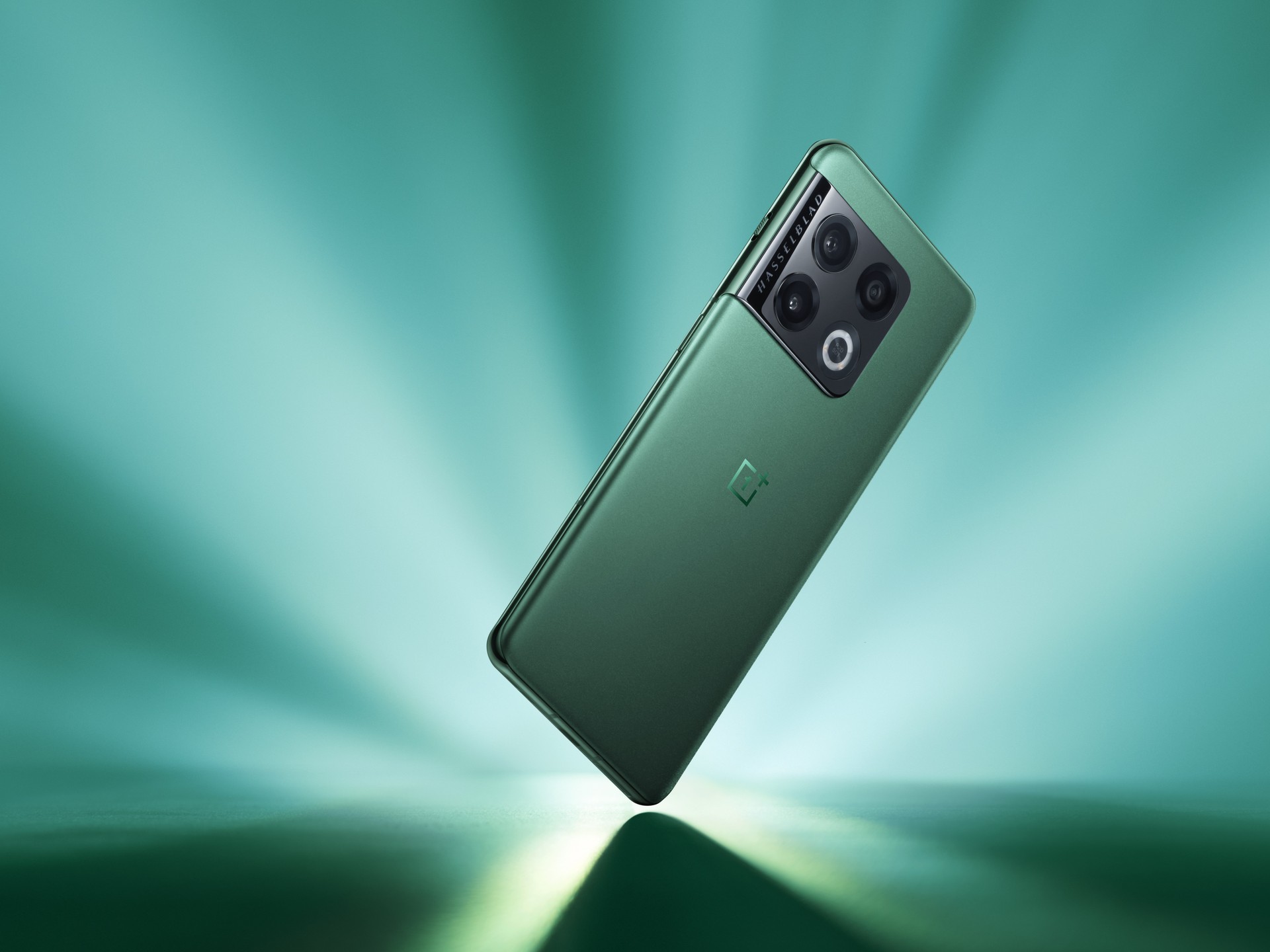 OnePlus 10 Pro foi lançado com melhorias do design às câmeras