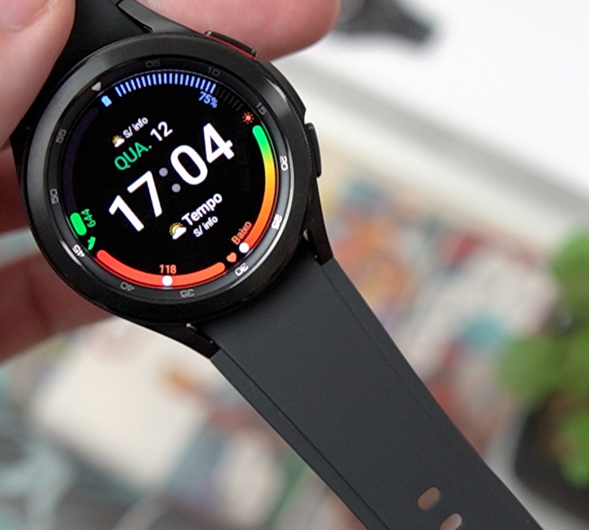 Novo relógio inteligente Galaxy Watch 4 chega na próxima semana - MZNews