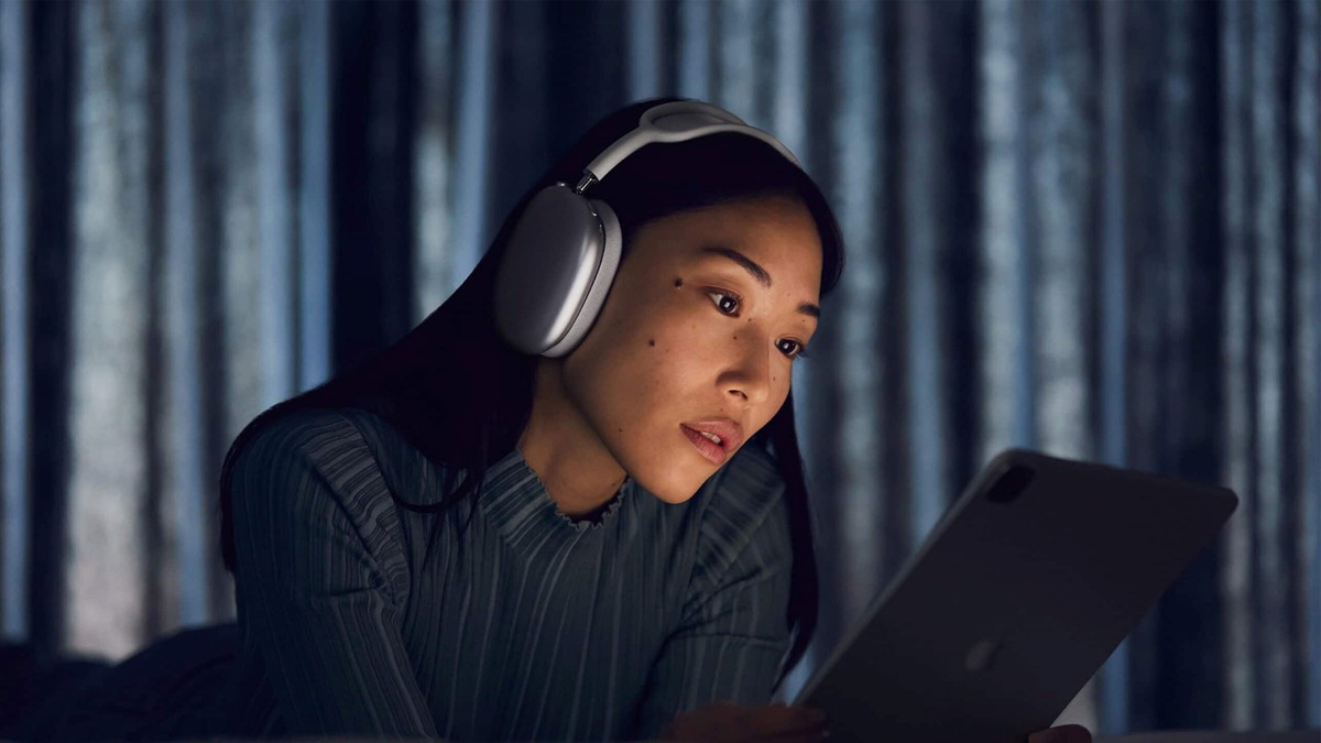 Samsung prepara novo fone over-ear para rivalizar com o AirPods Max
