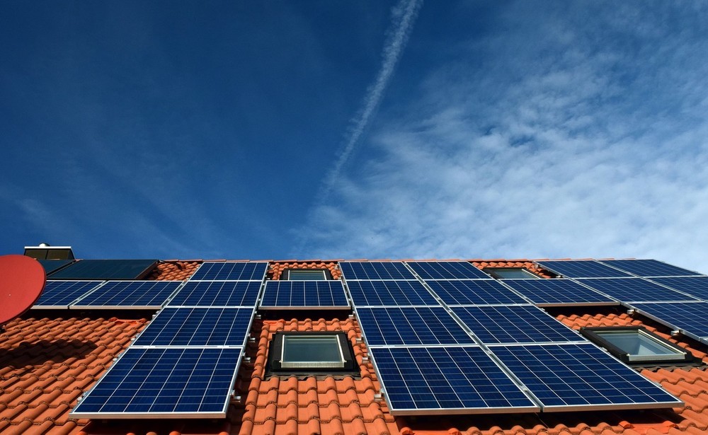 Energia do futuro: geração solar supera usina hidrelétrica de Itaipu pela  primeira vez desde 2012 