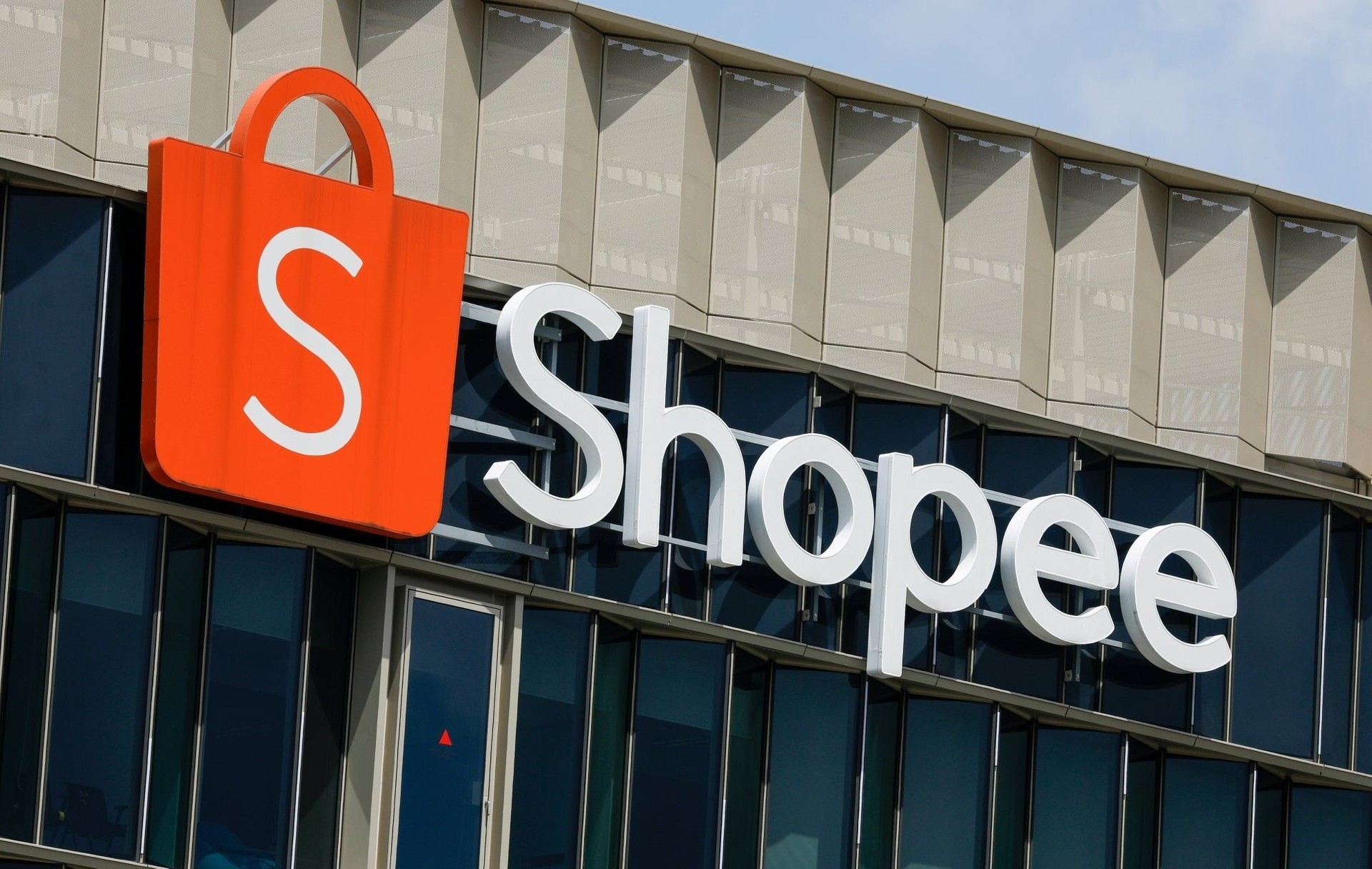 Shopee se destaca e lidera como loja virtual mais usada pelos