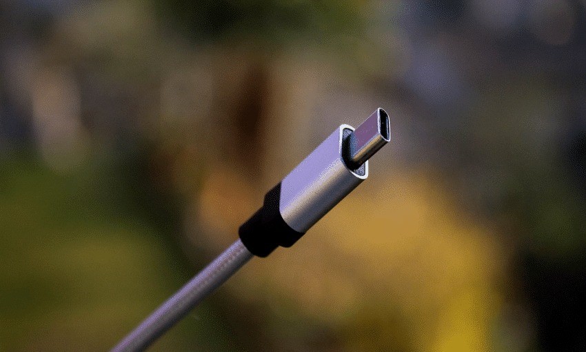 European Union approves USB-C as a universal connection and wants to standardize wireless charging