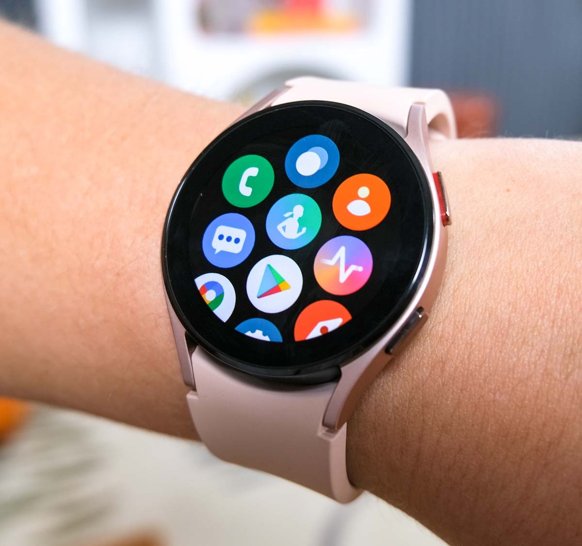 Novo relógio inteligente Galaxy Watch 4 chega na próxima semana - MZNews