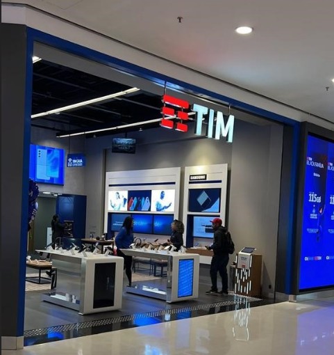 Loja conceito da TIM integrada ao metaverso é inaugurada em São Paulo -  