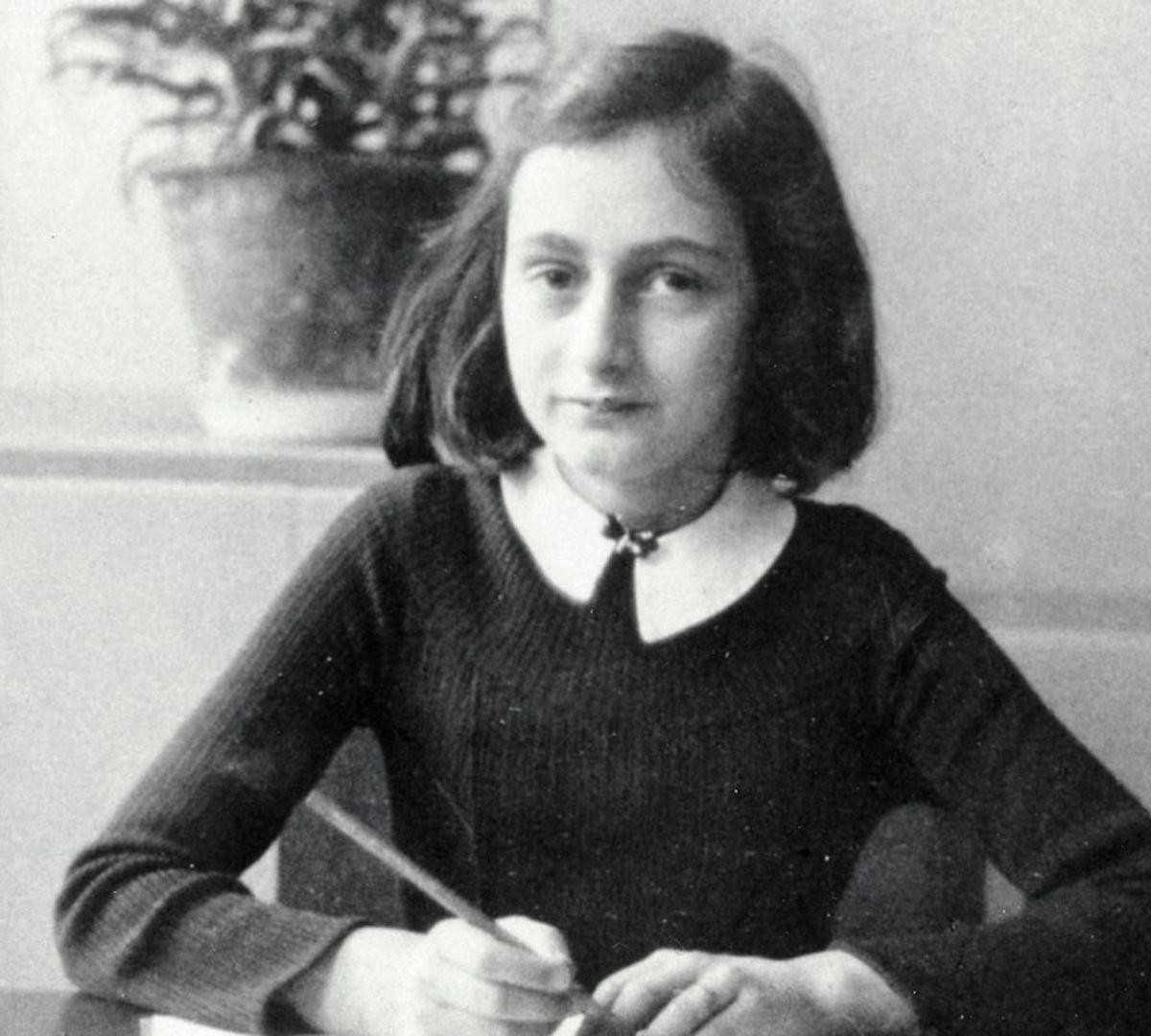 Google homenageia o 75º aniversário da publicação do diário de Anne Frank