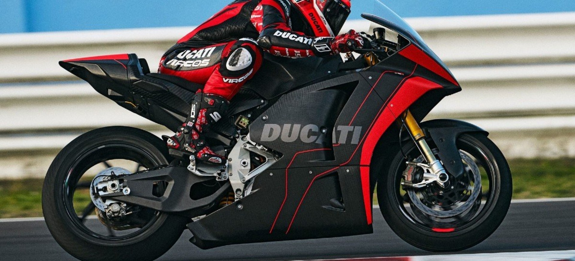 Primeira moto elétrica da Ducati alcança 150 cv e 275 km/h enquanto se  prepara para corridas em 2023 - Olhar Digital