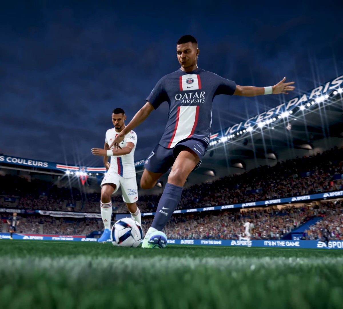 FIFA 22 dribla eFootball e registra 10 vezes mais jogadores no PC