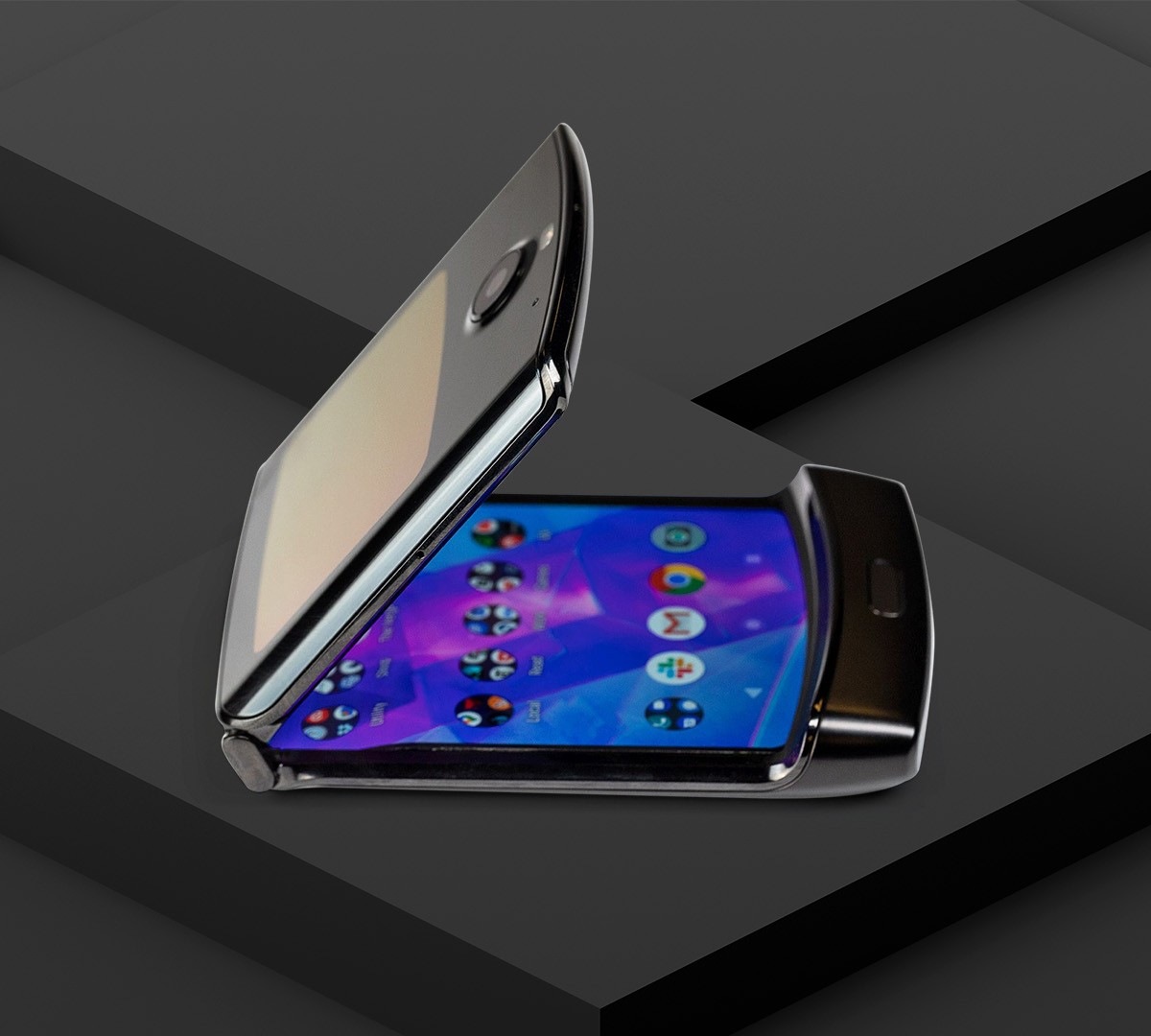 Motorola Razr 2022 é lançado globalmente com SD 8 Plus Gen 1 e