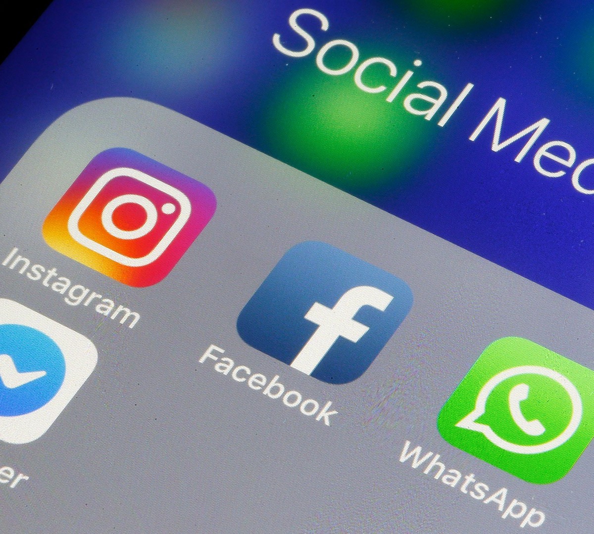 WhatsApp, Instagram e Facebook apresentam instabilidade nesta