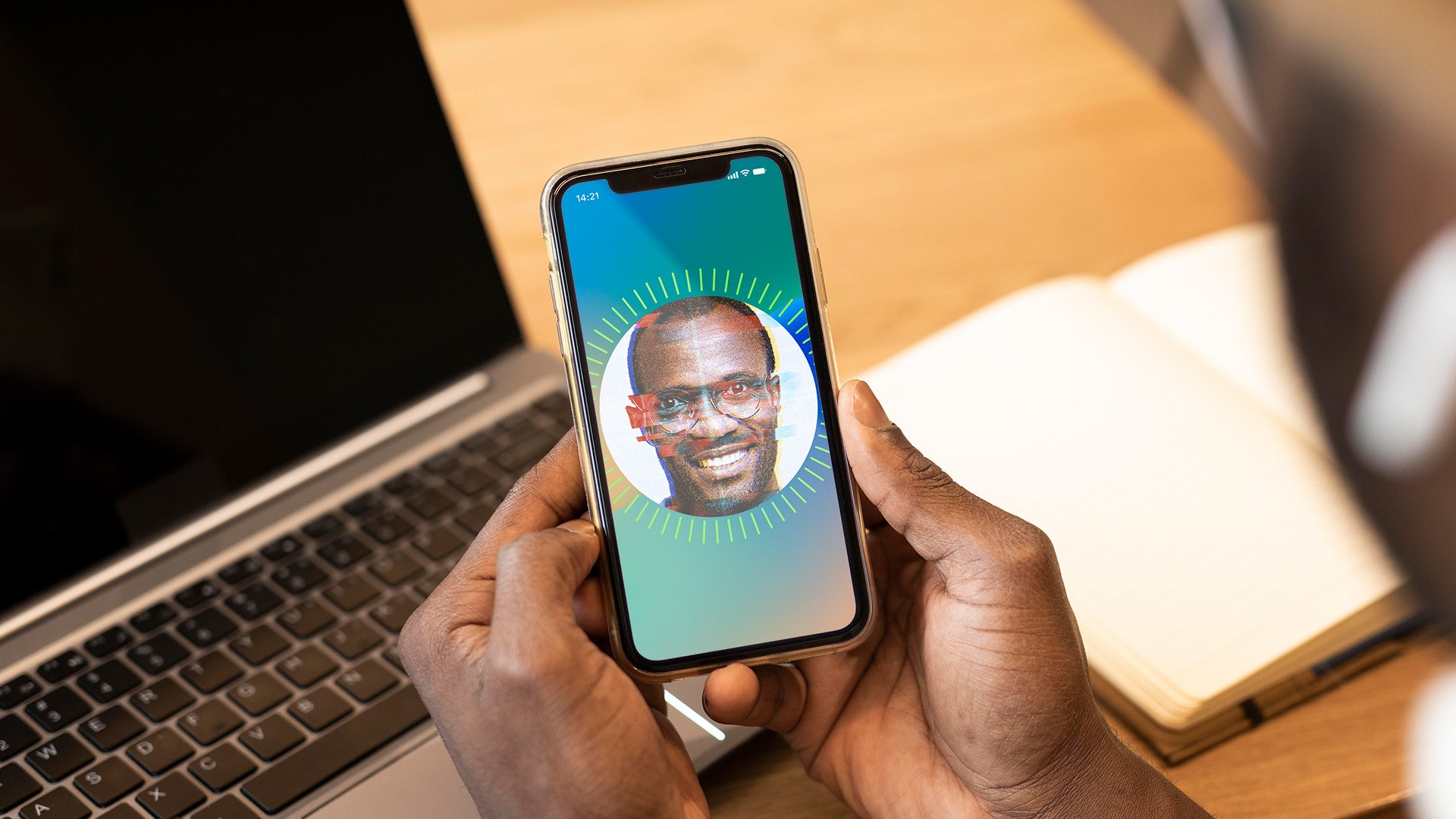 iPhone 16 pode ter mudanças no design do Face ID, diz novo rumor
 #ÚltimasNotícias