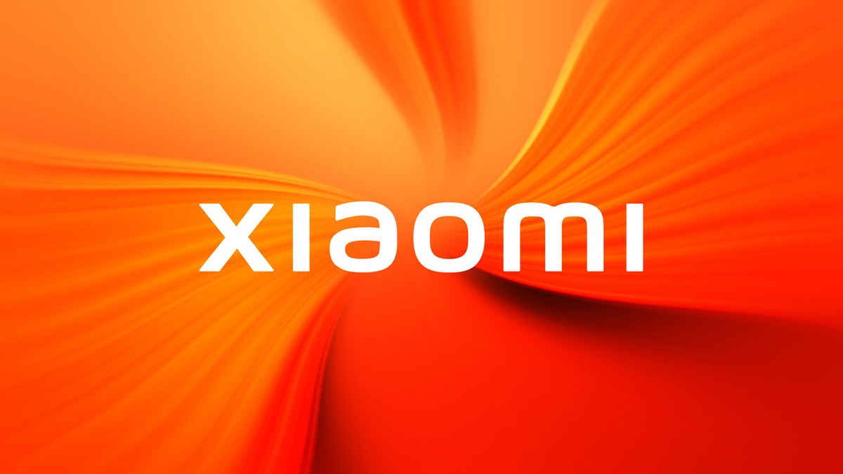 Xiaomi 18 Fold é vazado em vídeo e foto nas mãos do CEO da empresa na China
