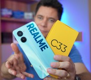 Moto G22 vs realme C33: desempenho e bateria decisivos em um