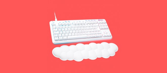 Logitech G713