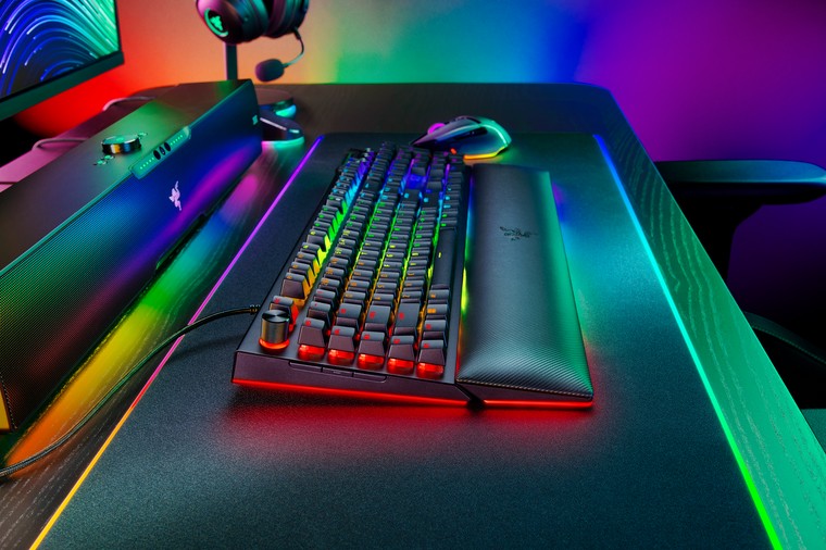 anuncia parceria histórica com a Razer!