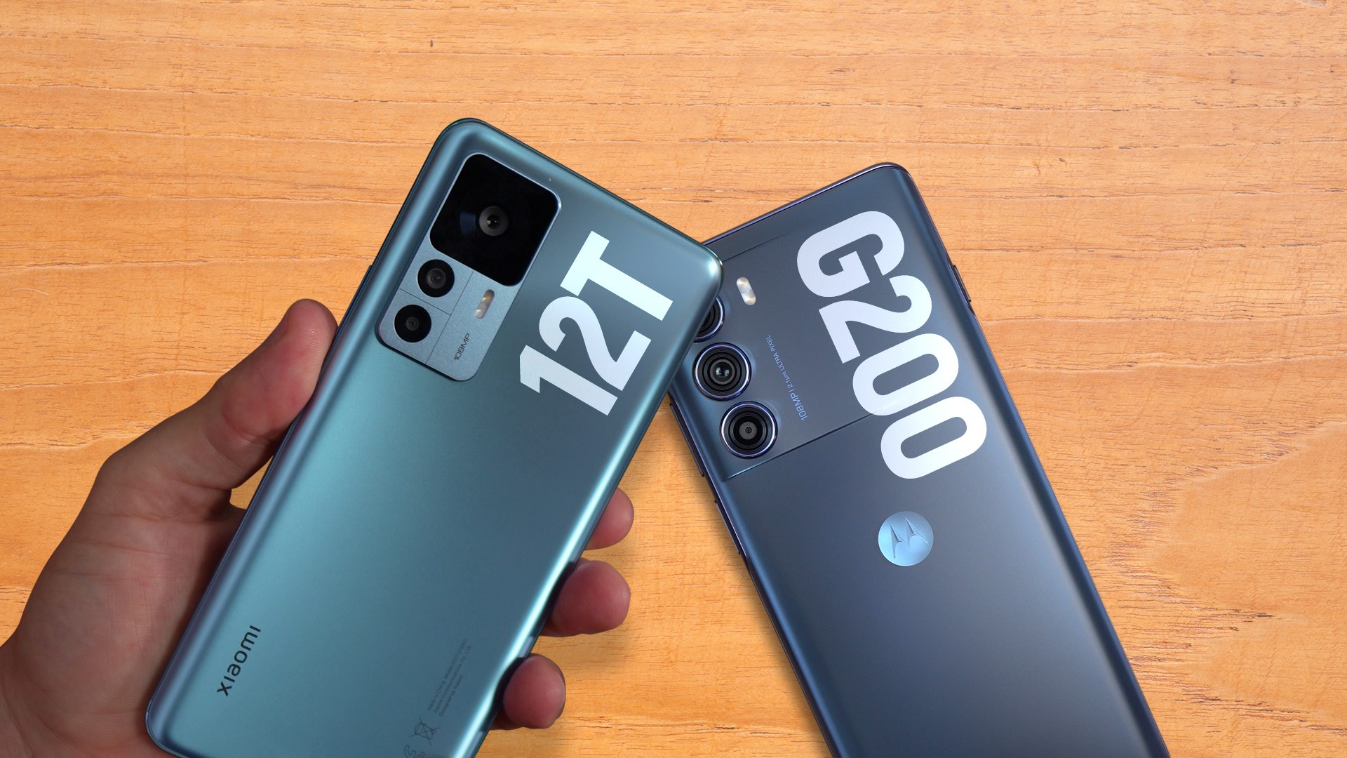 Xiaomi 12T vs Moto G200: qual chega mais perto de ser um celular top?