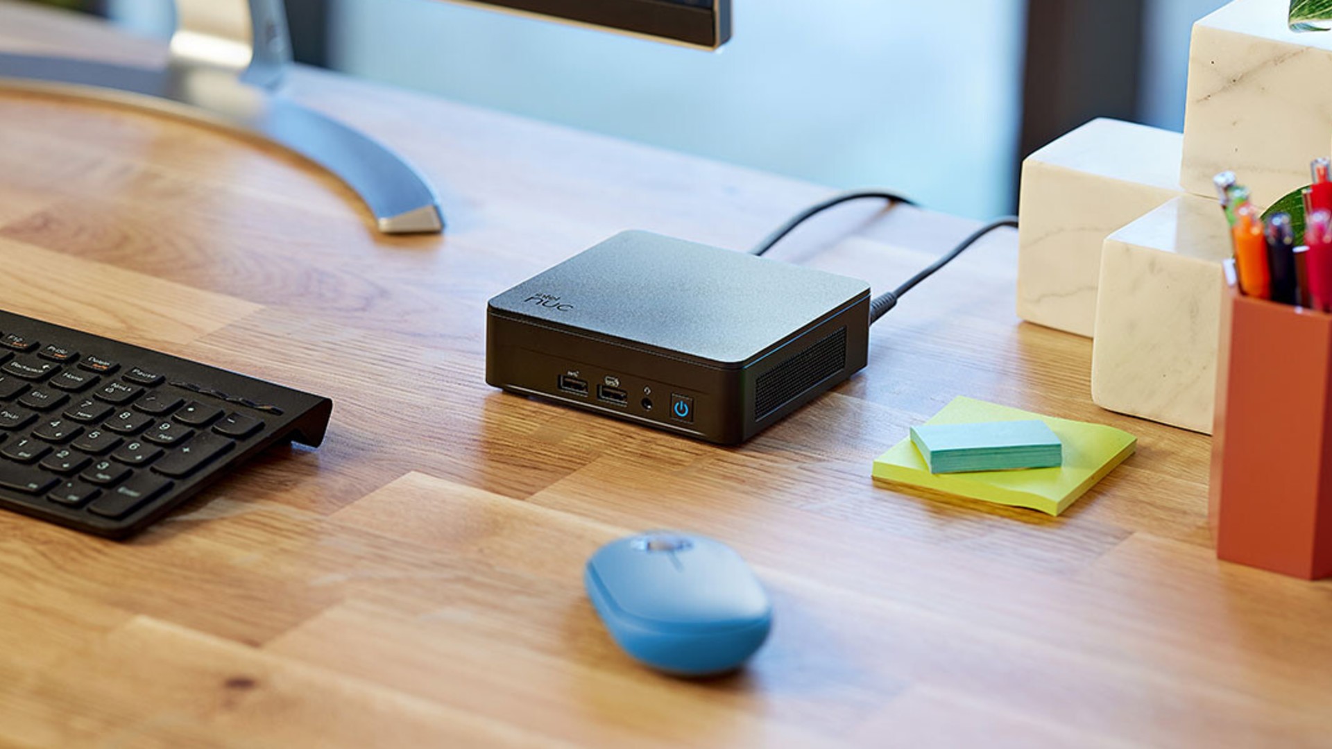 Intel lança mini PC NUC 13 Pro com construção compacta