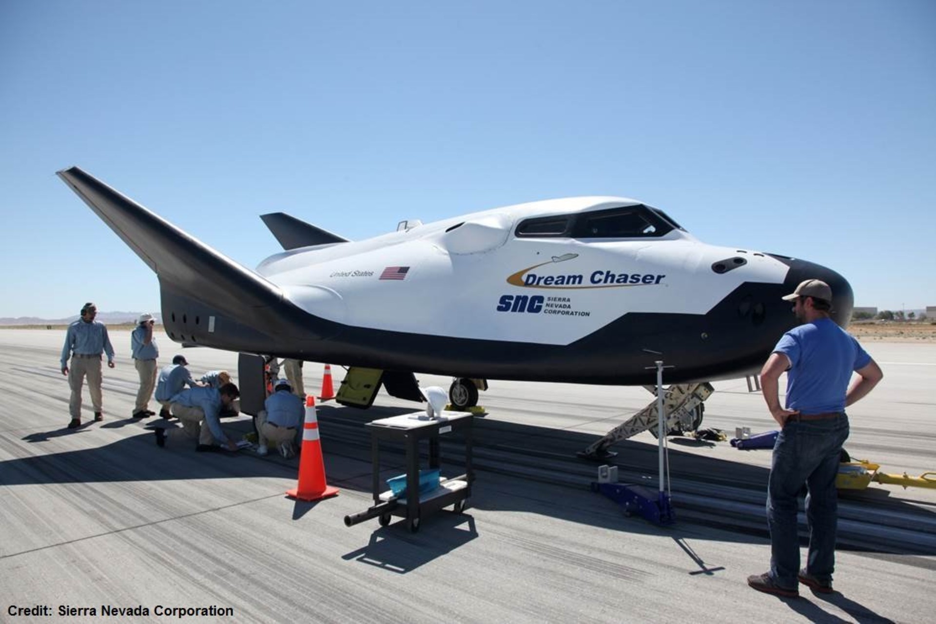 Dream chaser. Космический корабль Дрим Чейзер. Американский корабль — Dream Chaser. Космический челнок Dream Chaser. Ракетоплан Dream Chaser.