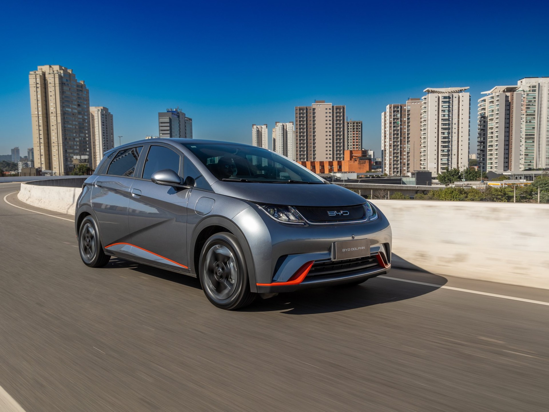 Mais uma montadora de carros elétricos chinesa chega ao Brasil e