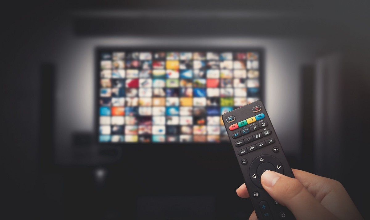 Netflix e Disney+ estudam criar planos de streaming 100% gratuitos com anúncios