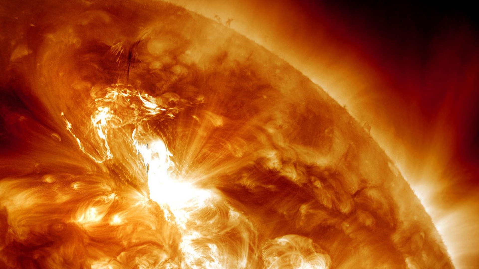Влияние солнечных бурь на землю. Вспышки на солнце. Взрыв солнца. Геомагнитная буря 1859. Горение солнца.
