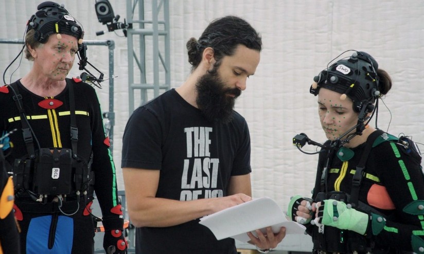 Neil Druckmann, diretor e roteirista de The Last of Us, trabalha