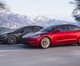 Model 3 da Tesla ganha verso com novo design, touchscreen traseira e mais