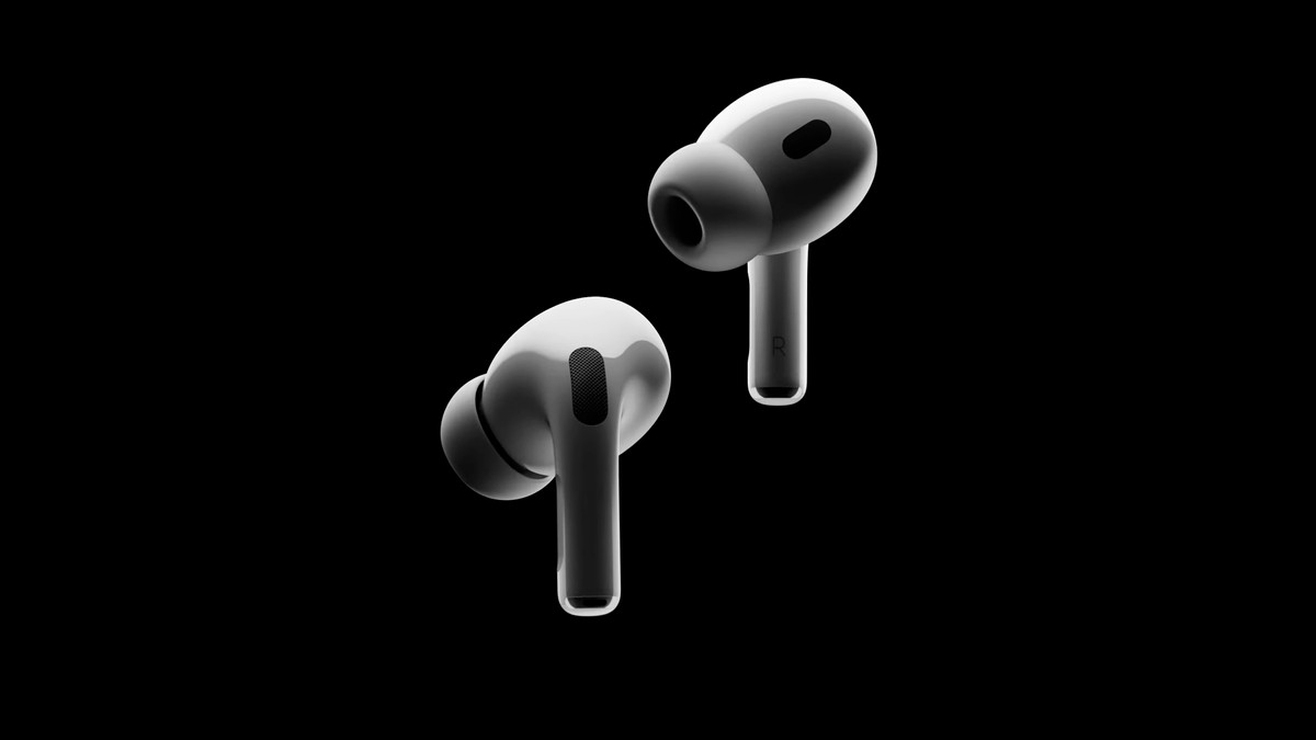 Vazamento aponta que Apple ainda tem planos de lançar AirPods sem câmera em 2026