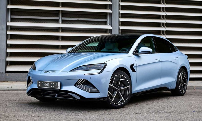 Especialistas desmontam BYD Seal e novo sedã elétrico pode ameaçar reinado  do Tesla Model 3 - Tudocelular.com