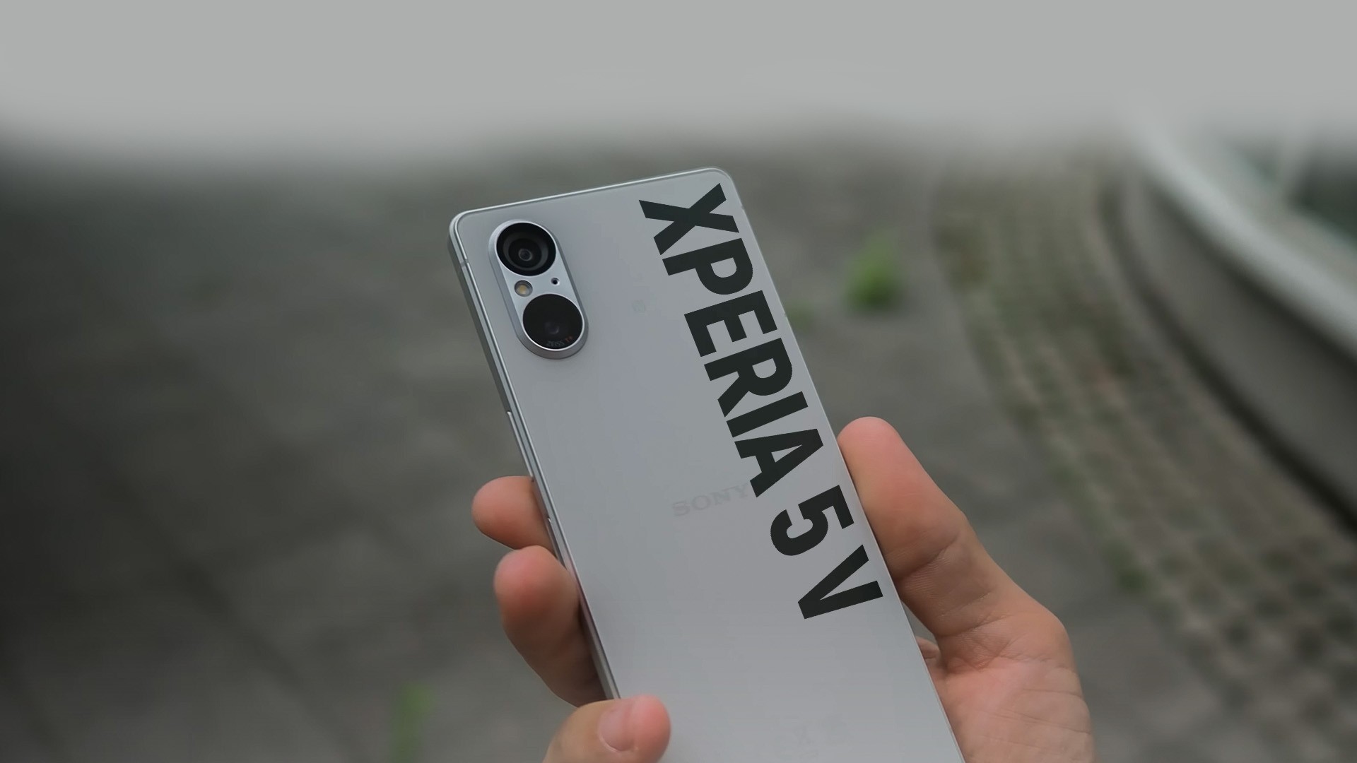 Sony Xperia 5 V great compact and powerful cell phone, but there's a