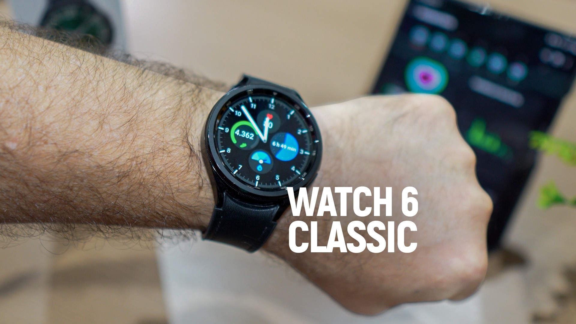 Samsung Galaxy Watch6 Classic: relógio com tela Super AMOLED e mais por preço baixo