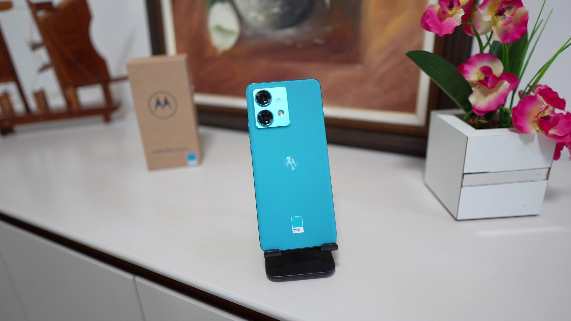 Motorola Edge 40 Neo: aproveite celular com tela OLED de 144 Hz em promoção