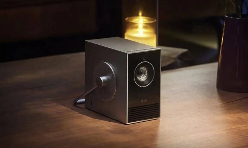 LG anuncia projetor Cinebeam Qube com tela de até 120 polegadas e