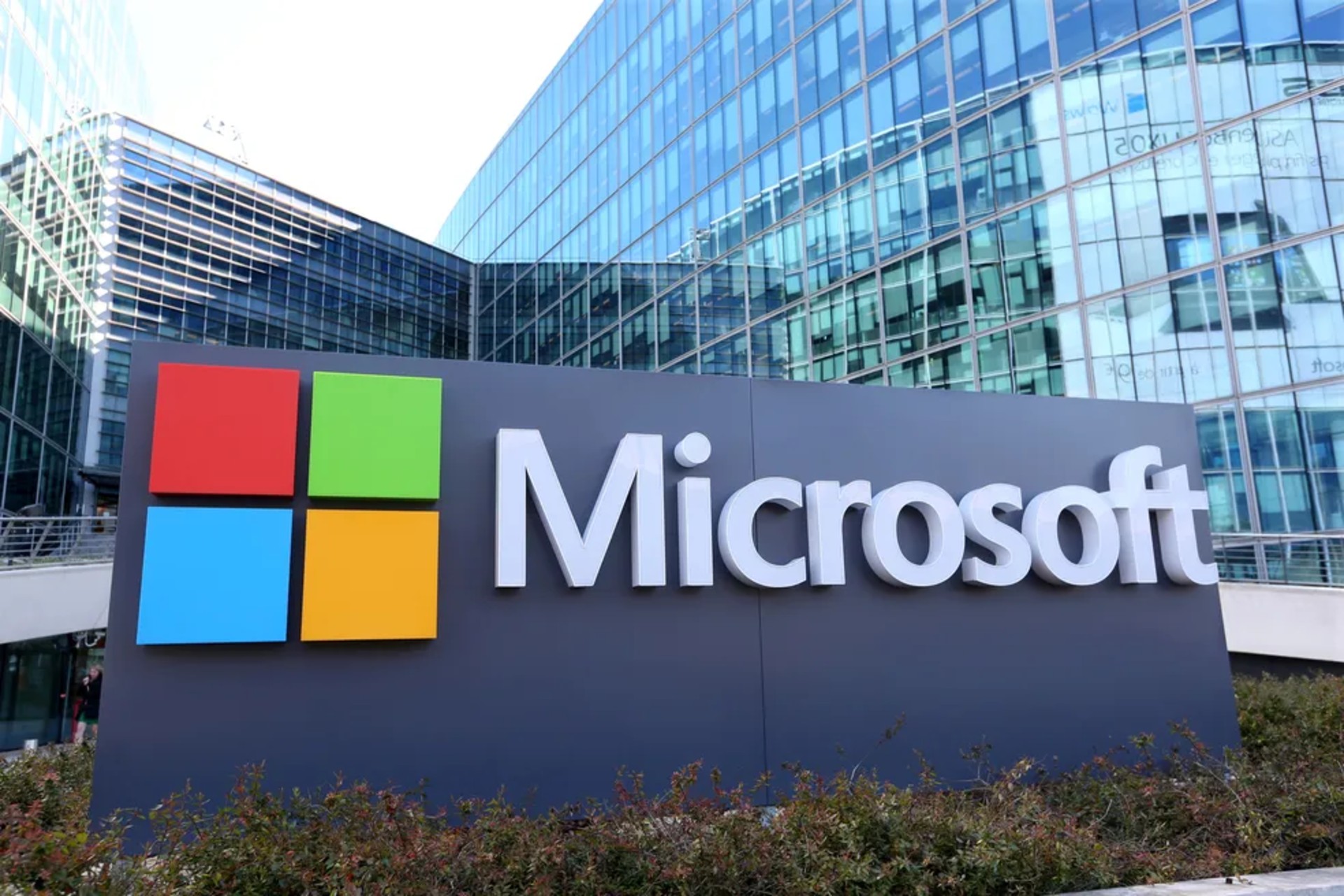 Microsoft closes partnership with AI startup Mistral, valued at R billion