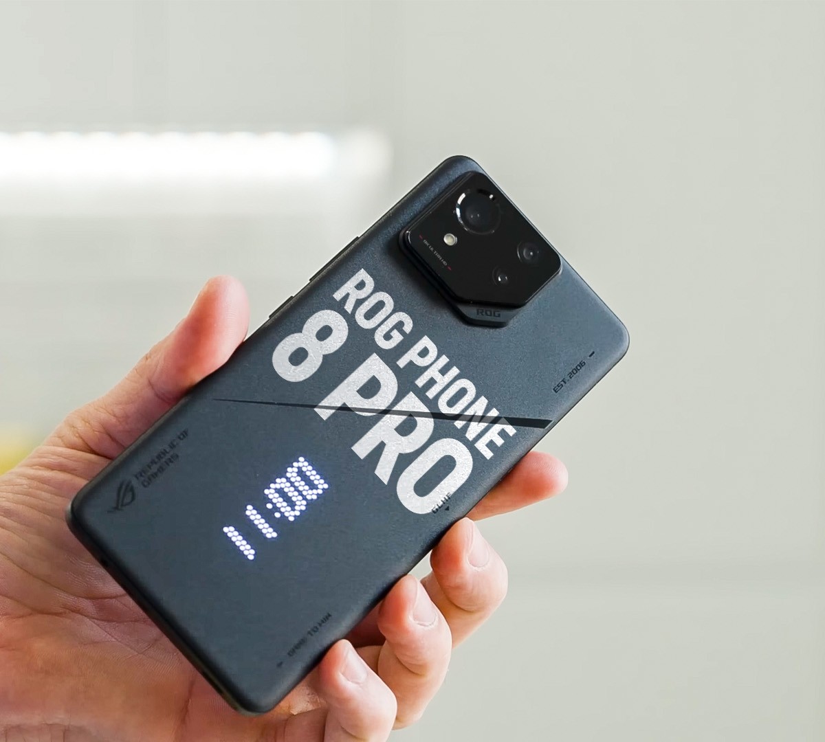 699724?w=1200&h=1200