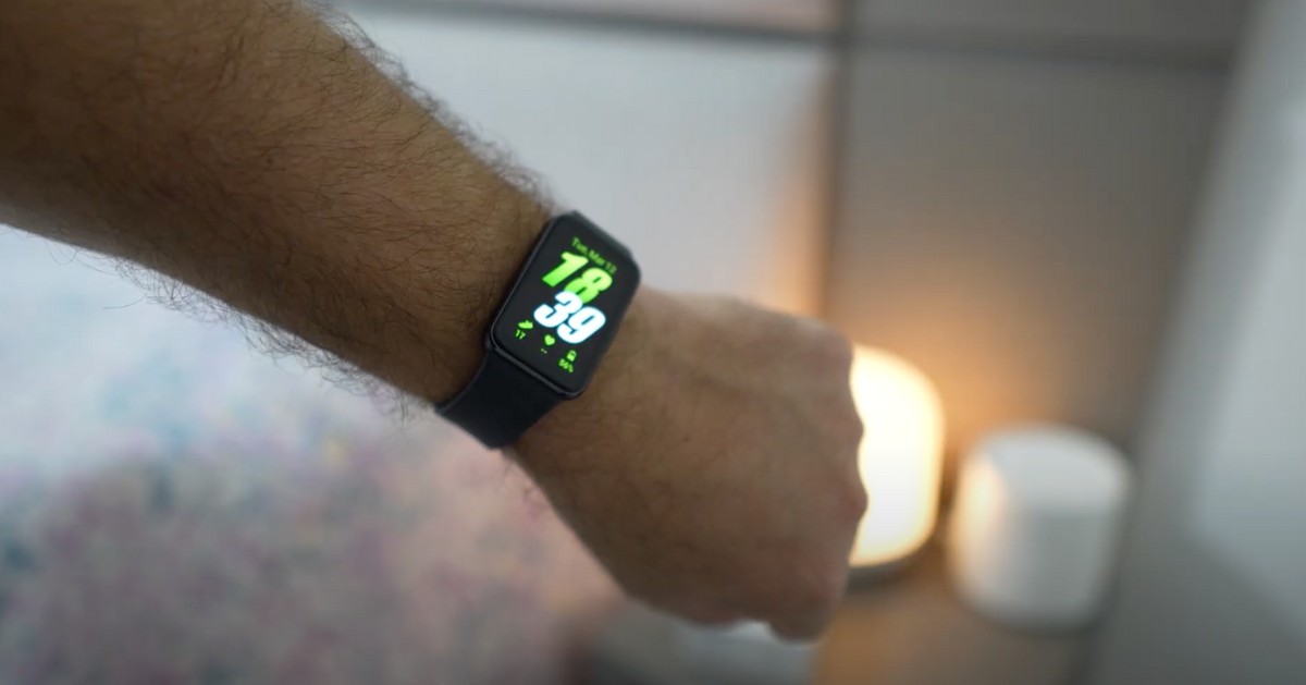 Galaxy Fit 3 por R$ 184! Saiba onde encontrar a pulseira inteligente da Samsung mais barata neste 9.9