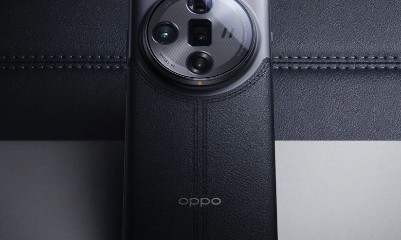 【美品】OPPO Find X7 Ultra 16GB + 256GB ブラック 706595?w=824&h=494