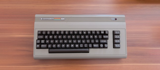 Commodore 64: PC de 1982 é mais rápido e eficiente que computador ...