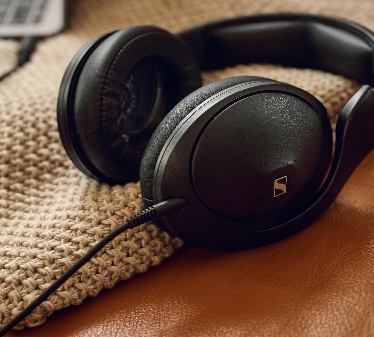 Sennheiser expande linha de fones over ear com o HD 620S