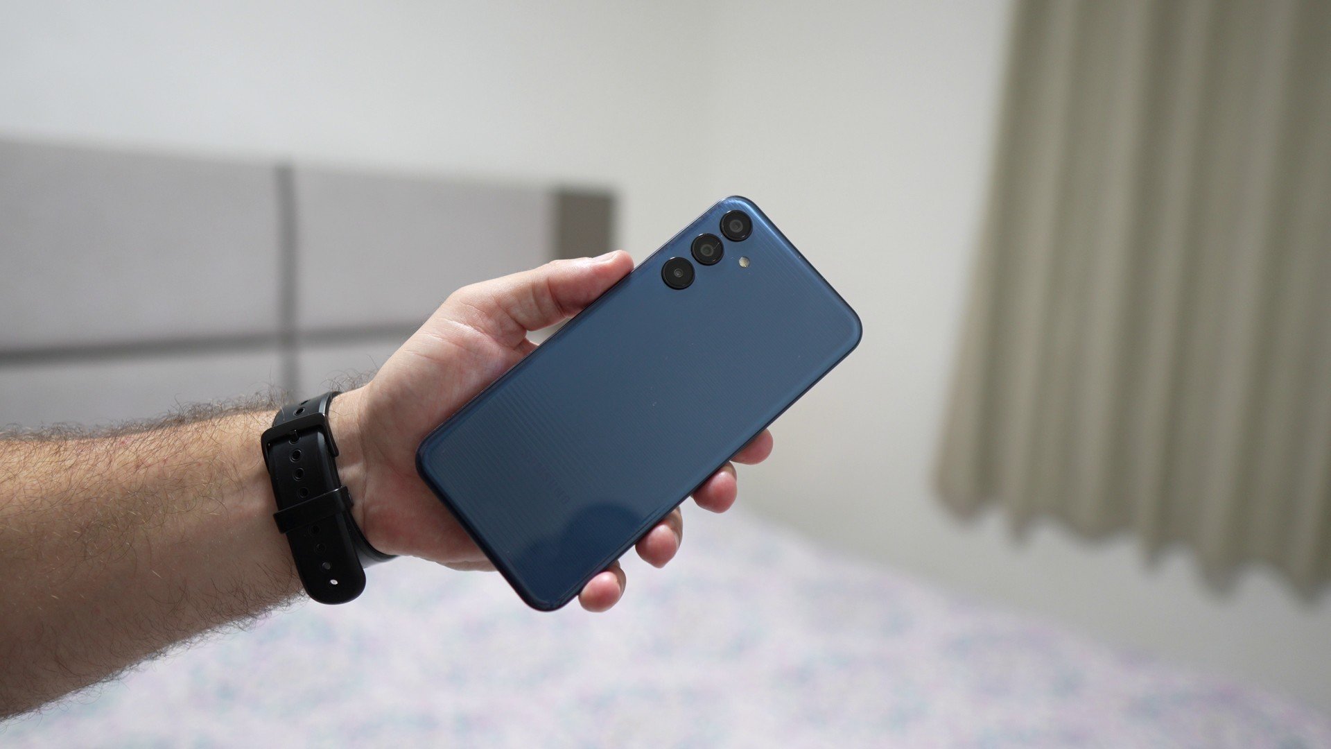 Samsung Galaxy M15 no Mercado Livre: celular básico com muita bateria por menos de R$ 900