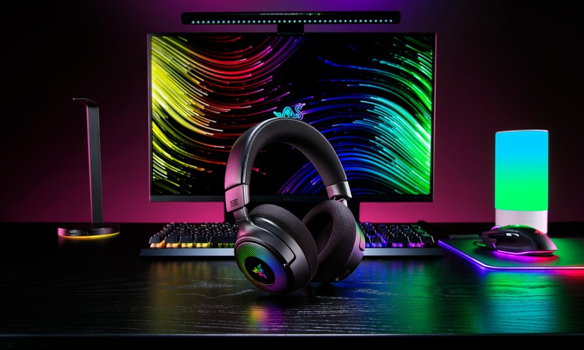 Razer Kraken V4 Pro &Base Station V2　セット 没入感あるゲーミングヘッドセット - Razer Kraken V4 シリーズ