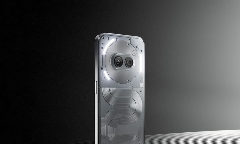 Nothing　Phone Nothing Phone (2a) Plus recebe versão estável do Android 15 com