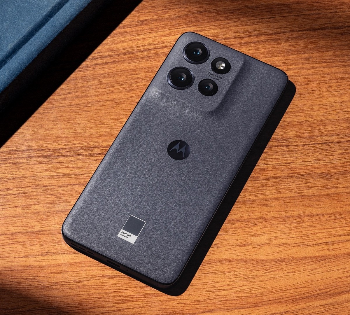 らま Motorola S50 12+256 軽量コンパクト 4眼カメラ Moto S50 Neo: a Motorola lançará em breve um novo smartphone スマートフォン本体