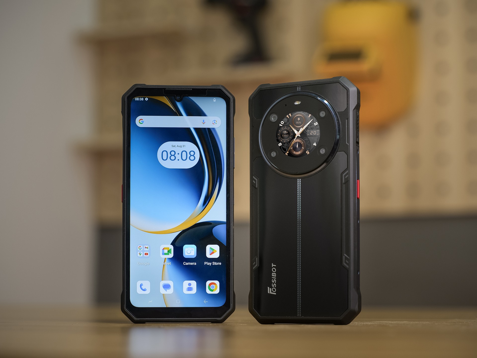 Aproveite! FOSSiBOT F109 chega ao AliExpress com duas telas