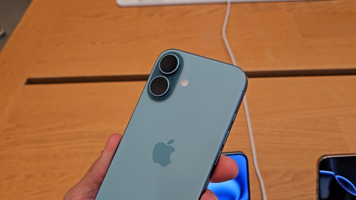 iPhone 16 com 512 GB despenca de preço: celular da Apple com espaço de sobra em oferta